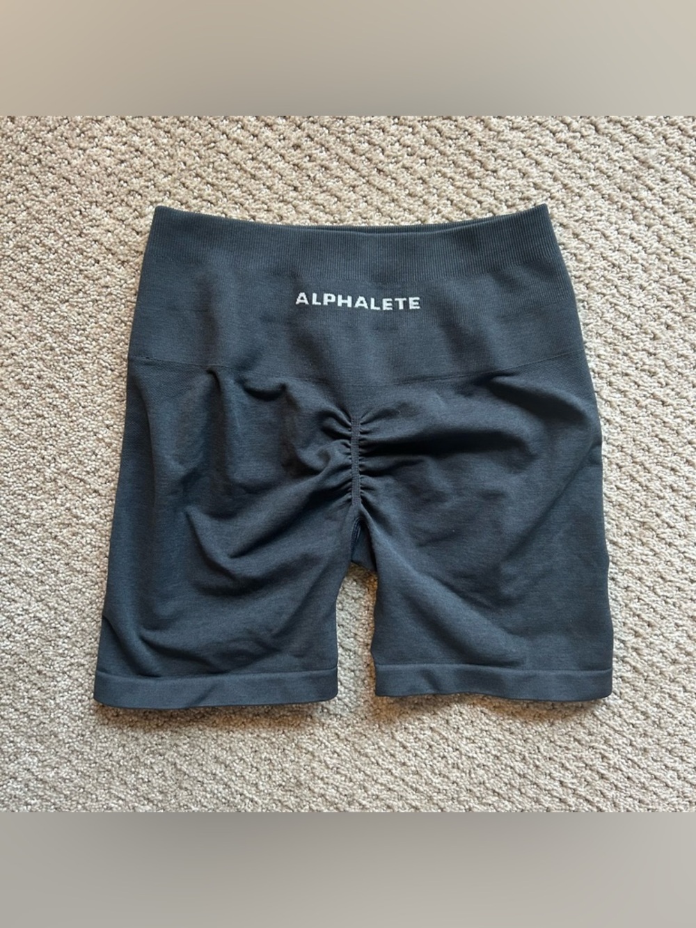 Alphalete Amplify 4.5 Inch Shorts Shadow Size: Small